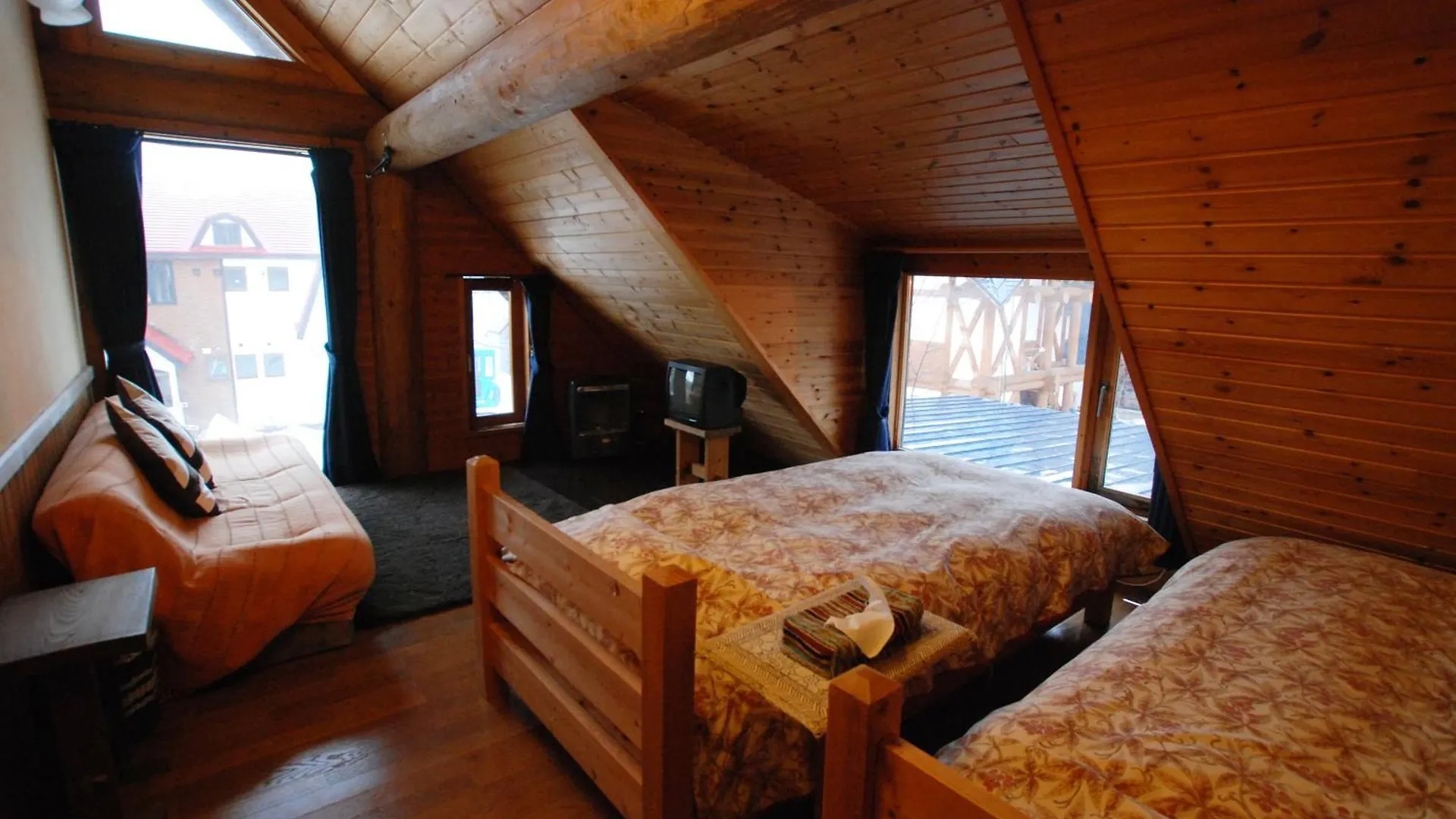 Pension Woody Note Niseko 0*,  Japan