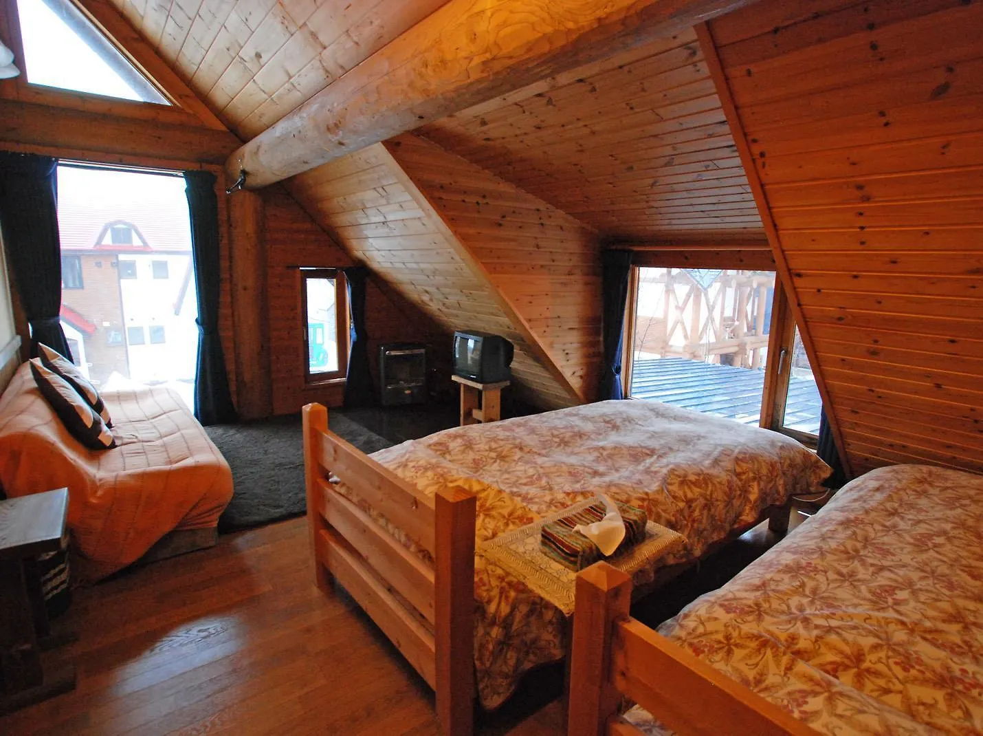 Lodge Pension Woody Note Niseko Japan