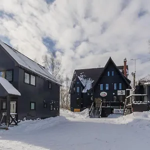 Freeride Backpackers Niseko
